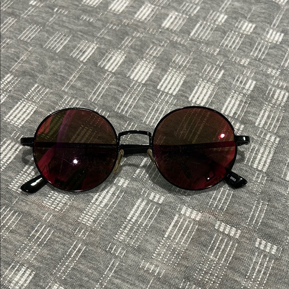 Round Black Sunglasses with Red Lenses - Picture 1 of 3